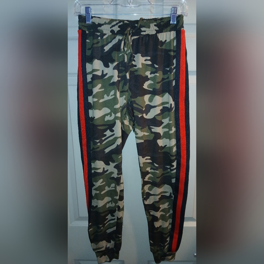 Women's Medium Iris Camo Joggers